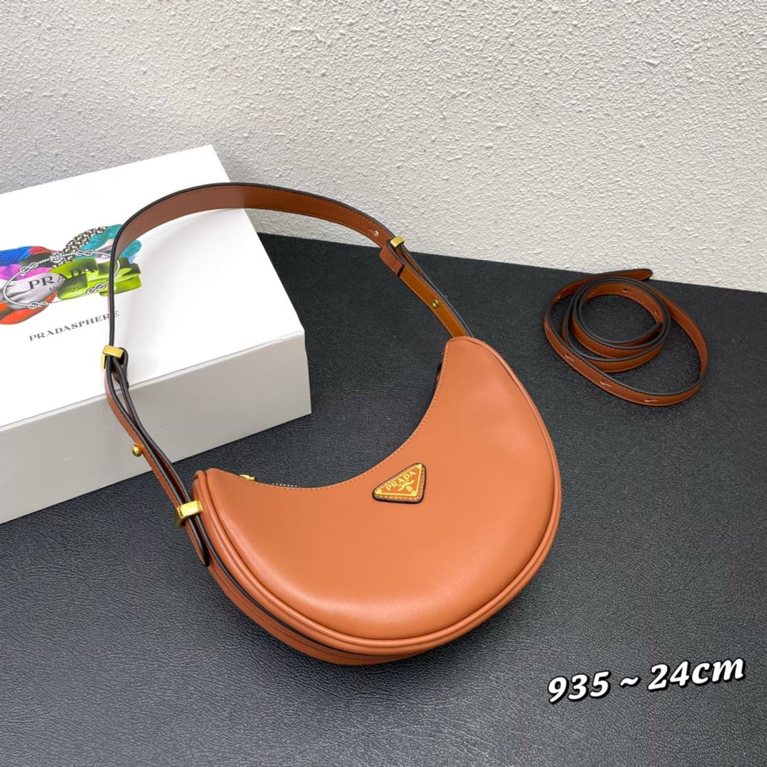 Pra*a top handle bags